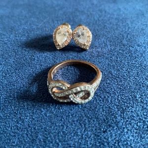 Ring and earring set